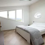 Serandra Luxury