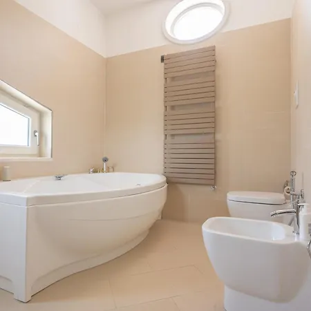 Serandra Luxury
