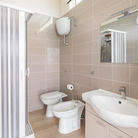 Serandra Luxury
